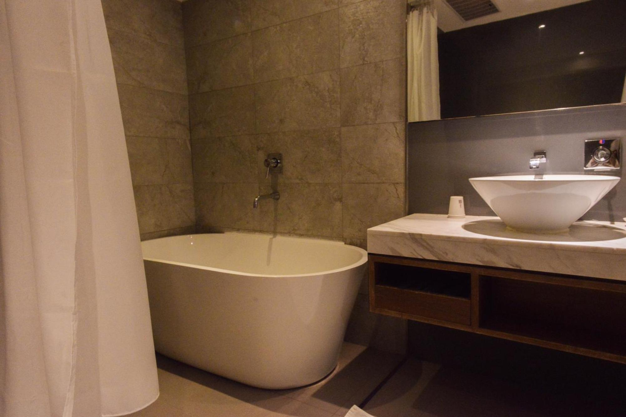 新麗旅店 Newful Hotel Taipei Luaran gambar