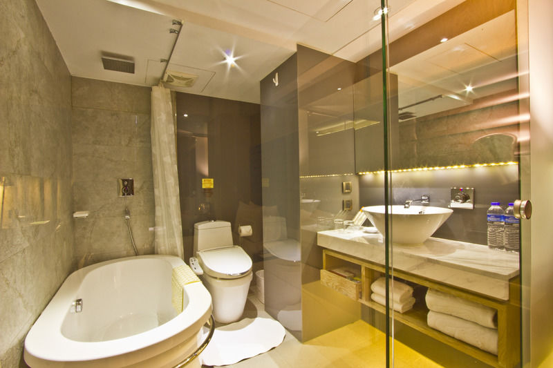 新麗旅店 Newful Hotel Taipei Luaran gambar